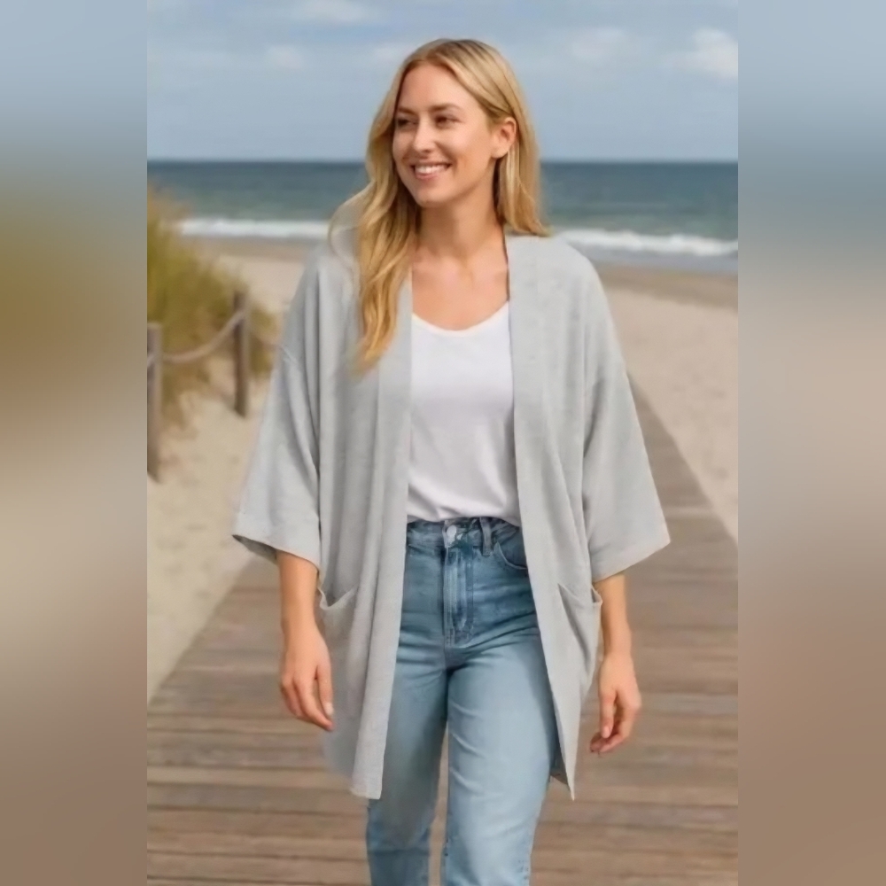 NWT DONNI. Cardigan